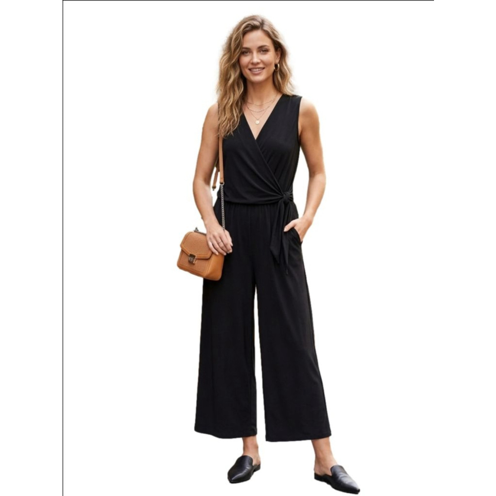 Women's ROZ & ALI Black Sleeveless V-Neck Jumpsuit Size S